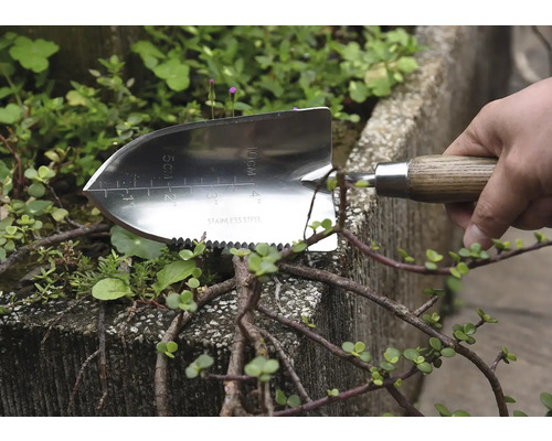 Planteringsspade i rostfritt stål med trähandtag för trädgårdsarbete
