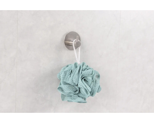 Duschsvamp hänger på en krok