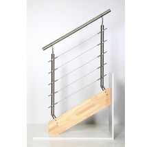 Trappräcke med rostfria vajrar och trästolpar