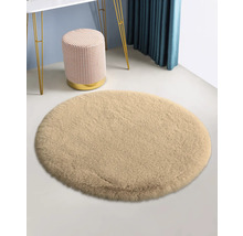 Rund matta med hög lugg inomhus
