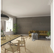 Vardagsrum med matbord, stolar, soffa och väggpaneler