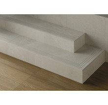 Trappa med kakel och trappnosprofiler