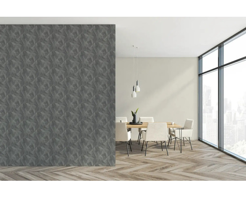 Modern matsal med grå tapet och trägolv