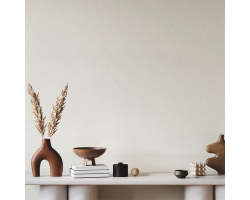 Dekorativa föremål på en hylla