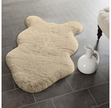 Teddyfällmatta i björndesign på klinkergolv