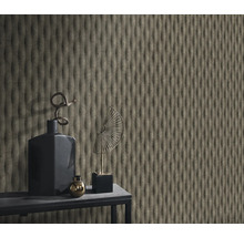 Dekorativ vägg med vågig yta och dekorativa element