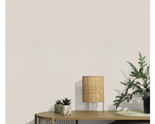 Tapet i interiör med växter och en lampa