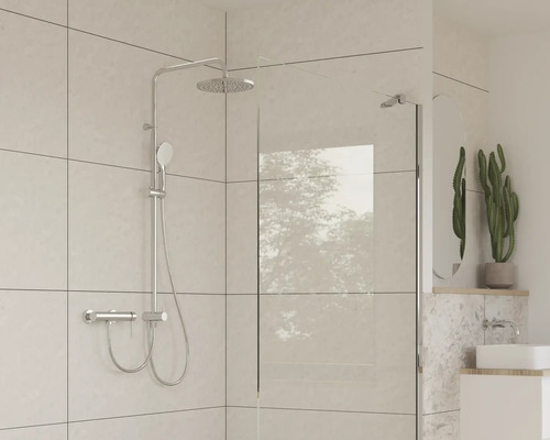 Duschkabin med termostatisk duschblandare, takdusch och handdusch i modernt badrum