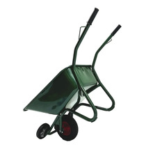 Grön skottkärra med ett hjul och två stödhjul