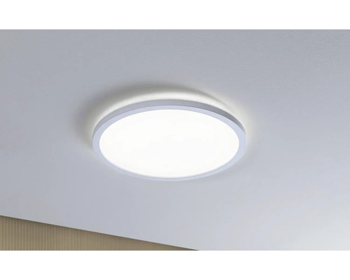 Rund taklampa monterad i taket