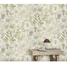 Tapet med bladmönster i interiör