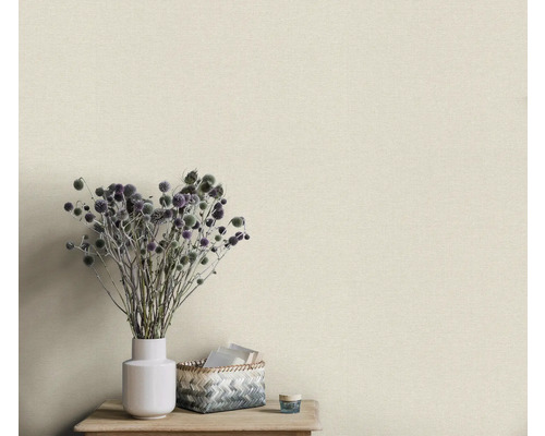 Dekorativ vägg med vas, tistlar och korg