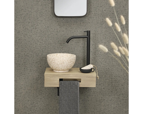 Badrumstvättställ med tvättställsskål, blandare och handduk