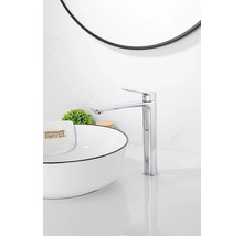 Tvättställsblandare i metall med rund spegel