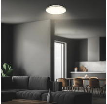 Taklampa i vardagsrummet