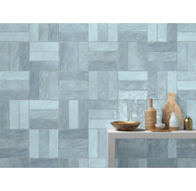 Väggkakel med rektangulärt format i ett ljust rum.