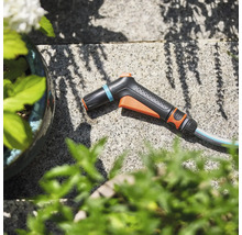 Gardena trädgårdsspruta på stenterass