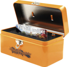 Öppen verktygslåda med värdekupong för ett projekt