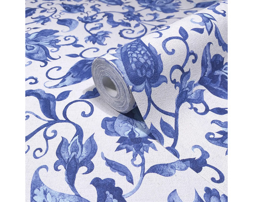 Tapetrulle med blommönster