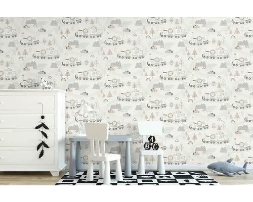 Barnrum med barnmöbler och tapet med djurmotiv