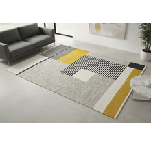 Matta med geometriskt mönster i ett vardagsrum