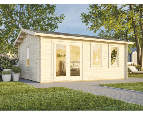 Trädgårdshus av trä med fönster och dubbeldörr i trädgården