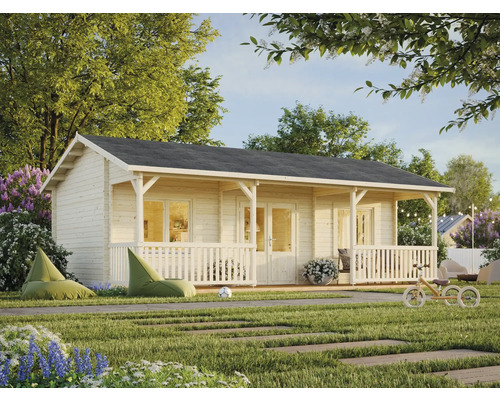 Trädgårdshus i trä med täckt terrass och trädgård