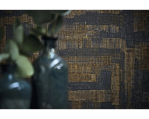 Närbild av en strukturtapet med horisontella och vertikala linjer