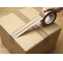 Förpackningskartong försluten med tejp