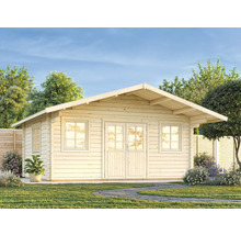 Trädgårdshus i trä med dubbeldörr och fönster i trädgården