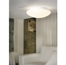 Taklampa i vardagsrum