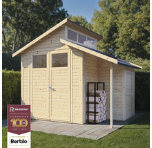 Trädgårdsbod i trä med dubbeldörr, fönster och vedställ