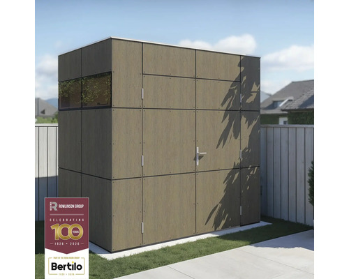 Trädgårdsskåp av trä med fönster och dörr på en gräsmatta