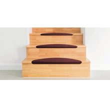 Trätrappa med trappstegsmattor i textil