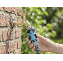 Trädgårdsslanganslutning till en kran med krankoppling