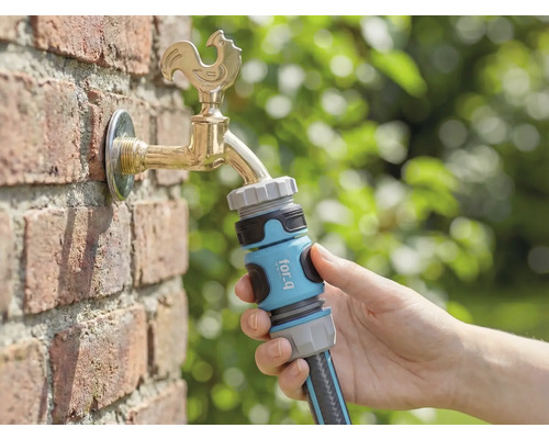 Trädgårdsslanganslutning till en kran med krankoppling