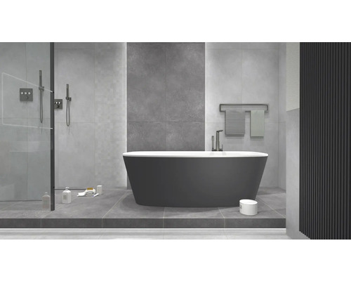 Modernt badrum med fristående badkar, dusch och handdukstork