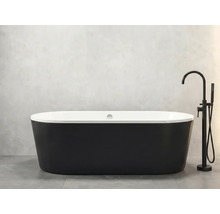 Fristående badkar med armatur för badrum