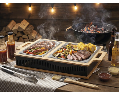 Scen med grill, värmeplatta med grillad mat, såser, drycker och grilltång.