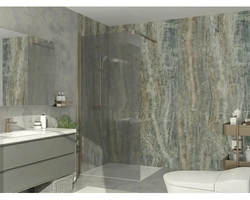 Modernt badrum med walk-in-dusch, glasvägg, tvättställ med vitt tvättställ, väggpaneler med stenlook och vit toalett.