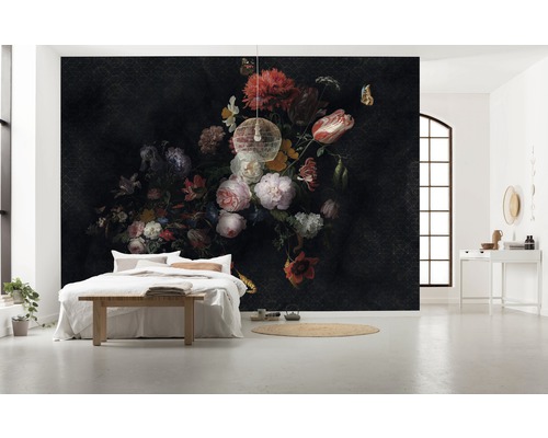 Sovrum med fototapet med blomstermotiv i mörk stil