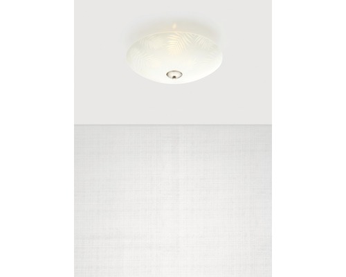 Taklampa med bladmönster