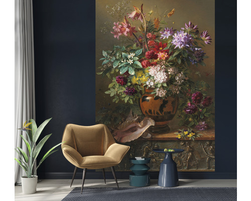 Vardagsrum med fototapet med blomstilleben i vas