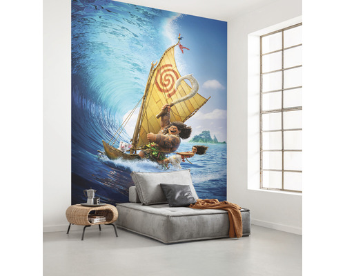 Fototapet med ett motiv från filmen Vaiana, med Vaiana, Maui och en segelbåt på en våg