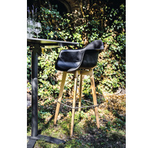 Barstol med sits och träben utomhus