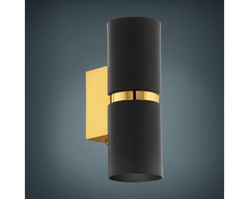 Vägglampa med två cylindriska lampskärmar