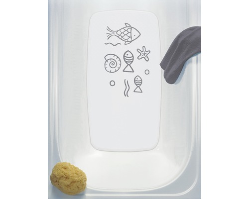 Badkar med badsits, svamp och tvättlapp