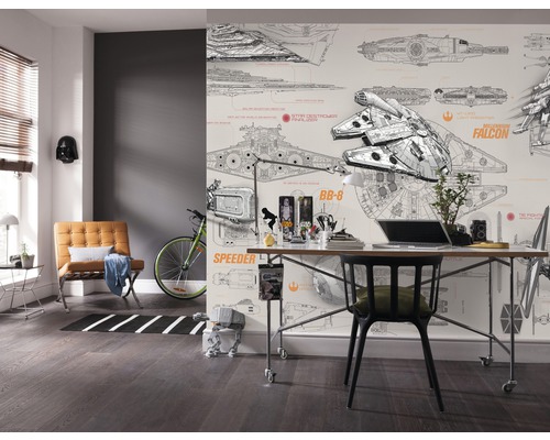 Kontor med Star Wars tapet, skrivbord och stol