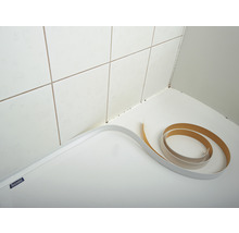 Badrumstätning med självhäftande tätningsband på badkar