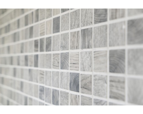 Närbild av små, kvadratiska mosaikplattor